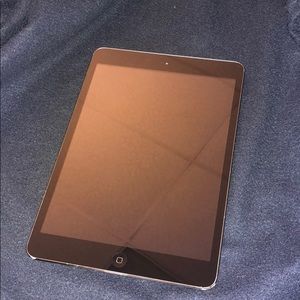 16 GB Space Grey iPad Mini with WiFi